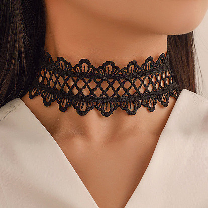 Vintage Lace Black Wide Choker Necklace for Women - Short Lock Collar Chain Jewelry