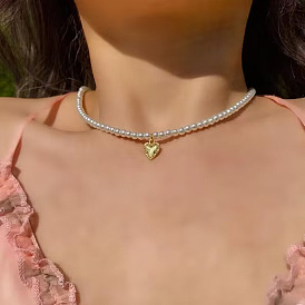 Жемчужное ожерелье в стиле ретро с модным кулоном в форме сердца и простым стилем