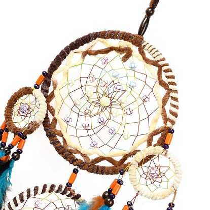 Web / filet tissé en ABS de style indien avec des décorations de pendentifs en plumes, avec des perles en bois et en plastique, recouvert de villosités et cordon de nylon, plat rond