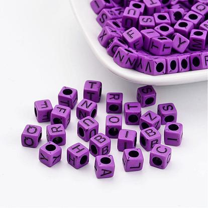 Letras mixtas cubos acrílicos opacos, agujero horizontal, 6x6x6 mm, agujero: 3 mm, Sobre 3100 unidades / 500 g