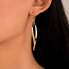 Minimalist Alloy Fish-shaped Earrings with Geometric Irregular Hooks