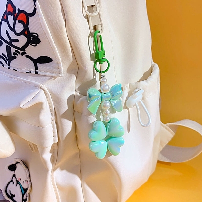 Décorations de pendentif en acrylique trèfle à nœud papillon perlé, à trouver métal, pour sac à dos, décor porte-clés