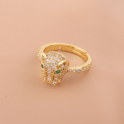 Bold Leopard Head Diamond Ring for Fashionable Individuals - Adjustable Statement Piece