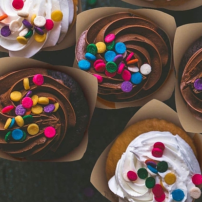 Moules à cupcakes en papier tulipe, supports de moules à muffins ingraissables emballages de cuisson