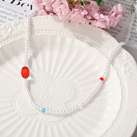 Collier chic de fleurs de perles acryliques - unique, bijou minimaliste et polyvalent