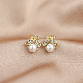 925 Sterling Silver Bee Stud Earrings with Diamonds and Pearls