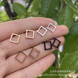 Boucles d'oreilles géométriques minimalistes en acier inoxydable avec coeur, étoiles, formes de triangle et de diamant