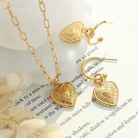 Fashionable Heart Necklace and Earrings Set in Titanium Steel for Women