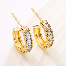 Boucles d'oreilles rétro en forme de C avec pierres de zircone et plaqué or 14 carats pour femme