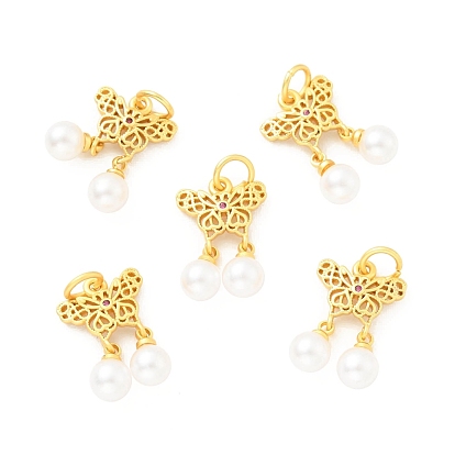 Colgantes de perlas de imitación de plástico abs, con circonitas cúbicas y fornituras de latón y anillas, sin plomo y cadmio, mariposa con ronda
