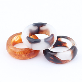 Acrylic Resin Gradient Ring for Index Finger with Cool Tone Design