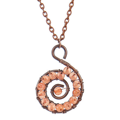 Collier pendentif conque en perles d'agate teinte naturelle avec chaînes en alliage
