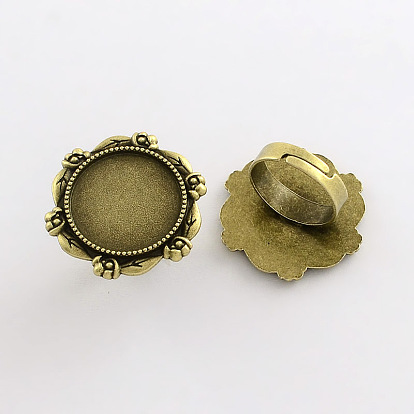 Fer réglable composants d'anneau fleur doigt alliage supports de lunette cabochon, sans cadmium et sans plomb, 17x5 mm, plateau rond plat: 20 mm