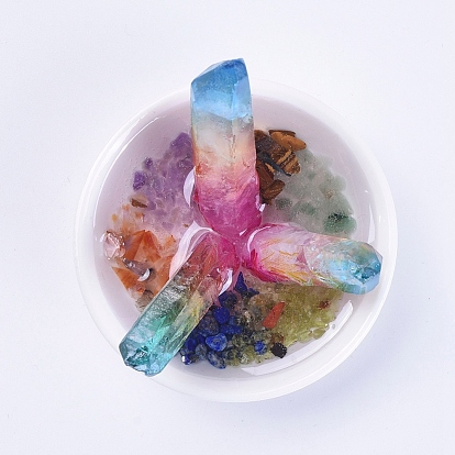 Decoraciones de exhibición de inicio de cristal de cuarzo natural galvanizado, con cuentas de chips de piedras preciosas naturales, base de porcelana y resina