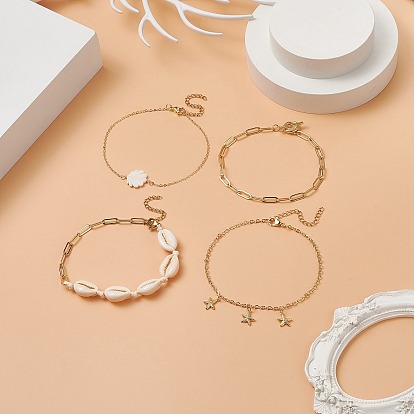 4 pcs 4 ensemble de bracelets de cheville en perles de coquillage naturel, bracelets de cheville à breloques étoile de mer en laiton avec chaînes de trombones pour femmes