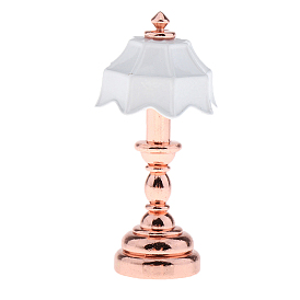 Lampe de table miniature en alliage avec abat-jour, mini accessoires de décoration de maison de poupée légère