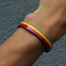 Colorful Striped Acrylic Bracelet - Unique and Fashionable Wrist Accessory