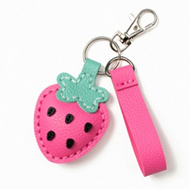 Kits de porte-clés fraises bricolage, y compris le cuir pu, coton, fil de coton et trouvailles de fer