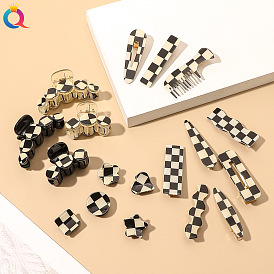 Retro Checkerboard Hair Clip for Side Bangs, Fashionable Acrylic Duckbill Hair Accessory with Chic Style and Personality.