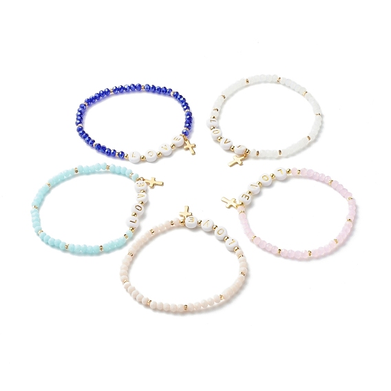 Perles de verre s'étendent bracelets, avec des perles acryliques et laiton, 304 acier inoxydable charmes croisés, mot d'amour