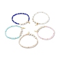 Perles de verre s'étendent bracelets, avec des perles acryliques et laiton, 304 acier inoxydable charmes croisés, mot d'amour