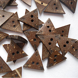 Резные 2-луночное основные пришивания пуговиц в форме треугольника, Кокосовые Пуговицы, 13 мм