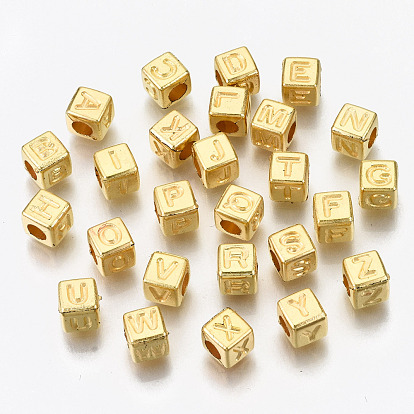 Ccb perles en plastique, trou horizontal, cube avec la lettre