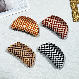 Black and White Checkered Hair Clips for Women, Elegant Plaid Barrettes with Grip Teeth.