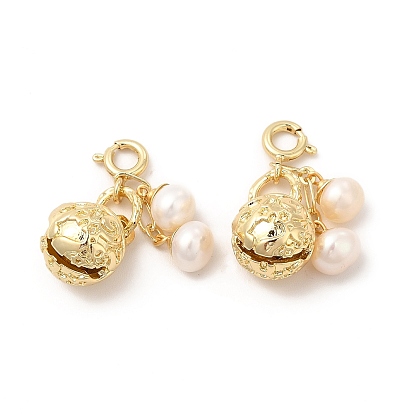 Fermoir anneau à ressort cloche en laiton breloques, avec des perles rondes en perles naturelles