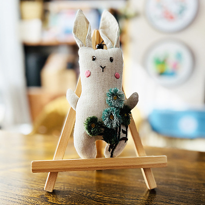 Bricolage lapin avec des kits de broderie de poupée de fleurs, y compris le tissu en coton imprimé, fil à broder et aiguilles