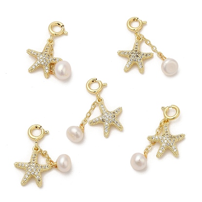 Decoraciones colgantes de estrella de mar de circonita cúbica con micropavé de latón, adorno de perlas naturales con cierres de anillo de resorte de latón