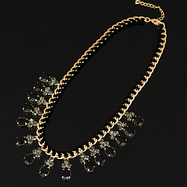 Luxurious Vintage Crystal Necklace with Diamond Inlay for Noble Women (N009)