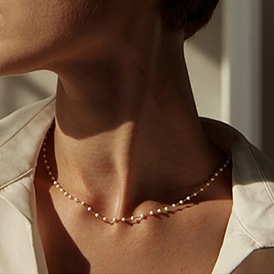 Collier ras du cou en cristal vintage pour femmes - conception de collier de verrouillage simple et chic