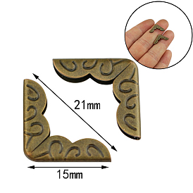 Iron Bag Decorate Corners Protector, Triangle Carved Edge Guard Protector, for Handbags Book Album Accessories