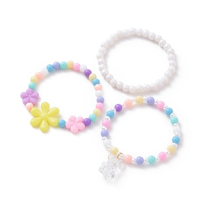 3 pcs 3 bracelets extensibles en perles de fleurs acryliques de style avec des breloques d'ours pour les enfants
