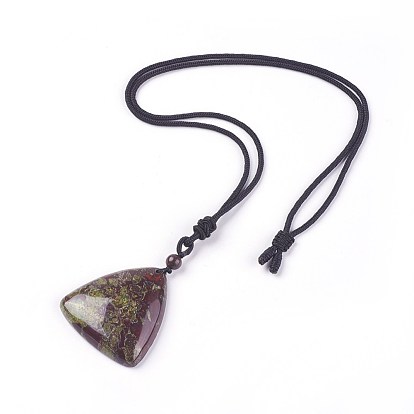 Collares pendientes de piedra de sangre india natural ajustable, con mango de nylon, triángulo