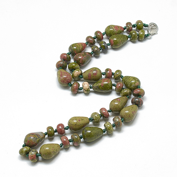 Colliers de perles de pierres précieuses, avec mousquetons en alliage, larme
