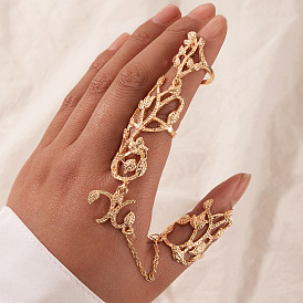 Преувеличенное индивидуальное кольцо с цветочной цепочкой, полое резное кольцо с цветком на палец – модно.