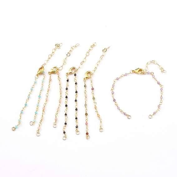 Fabrication de bracelets de chaînes de perles faites à la main de pierres précieuses naturelles, avec boucle et fermoirs pinces de homard en laiton