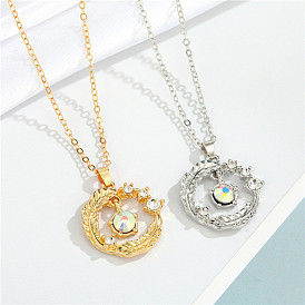 Fashionable Leaf-Shaped C Hollow Necklace with Diamond Pendant and Lock Collar Chain