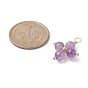 Pendentifs en perles de pierres précieuses mélangées naturelles, avec des apprêts enveloppés de fil de cuivre en laiton, charmes de fleurs