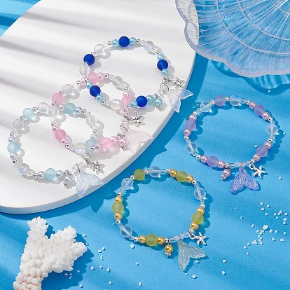 Bracelet extensible en perles d'imitation de verre et plastique abs, avec des breloques étoile de mer et queue de poisson