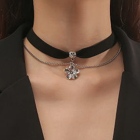 Edgy Gothic Punk Choker Necklace with Sweet Retro Charm - Black Vintage Neck Chain for Women