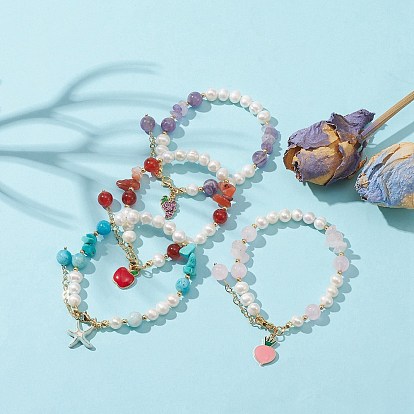 Ensemble de bracelets à breloques en alliage d'émail style raisin, pomme, pêche et étoile de mer, éclats de pierres mélangées naturelles et synthétiques et bracelets empilables en perles de coquillages naturels