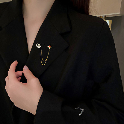 Cubic Zirconia Moon & Star Lapel Pin with Hanging Safety Chains, Brass Badge for Suit Shirt Collar