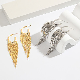 Boucles d'oreilles à pampilles géométriques avec placage en cuivre et or, design tendance et haut de gamme.