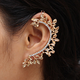 Fashionable Hollow Leaf Ear Clip - European and American Style, Surrounding the Ear.