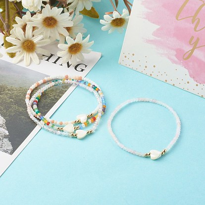 Bracelets extensibles perles à facettes en verre, avec des perles de coeur en coquille de trochidée naturelle et des perles en laiton