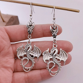 Gothic Bat Wing Jewelry for Women - Punk Bat Earrings, European and American Style.