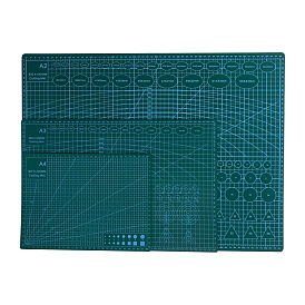 Un 4 tapis de découpe en plastique, planche à découper, pour l'artisanat, rectangle